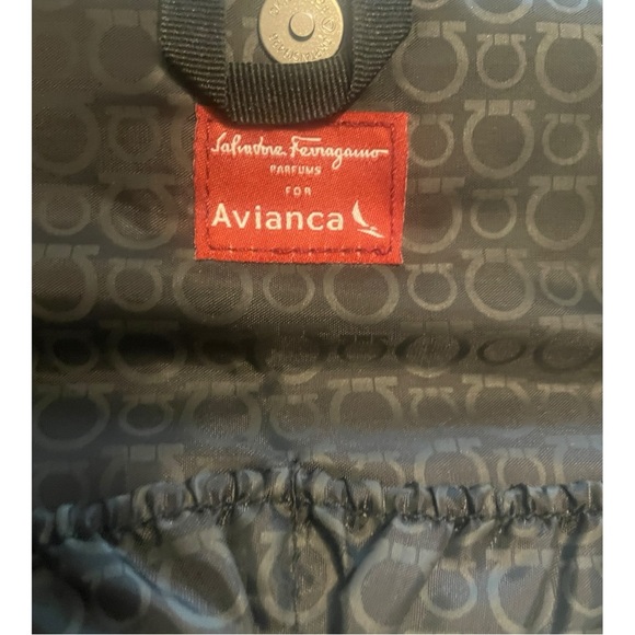 Salvatore Ferragamo Parfums Bag for Avianca - Picture 5 of 7
